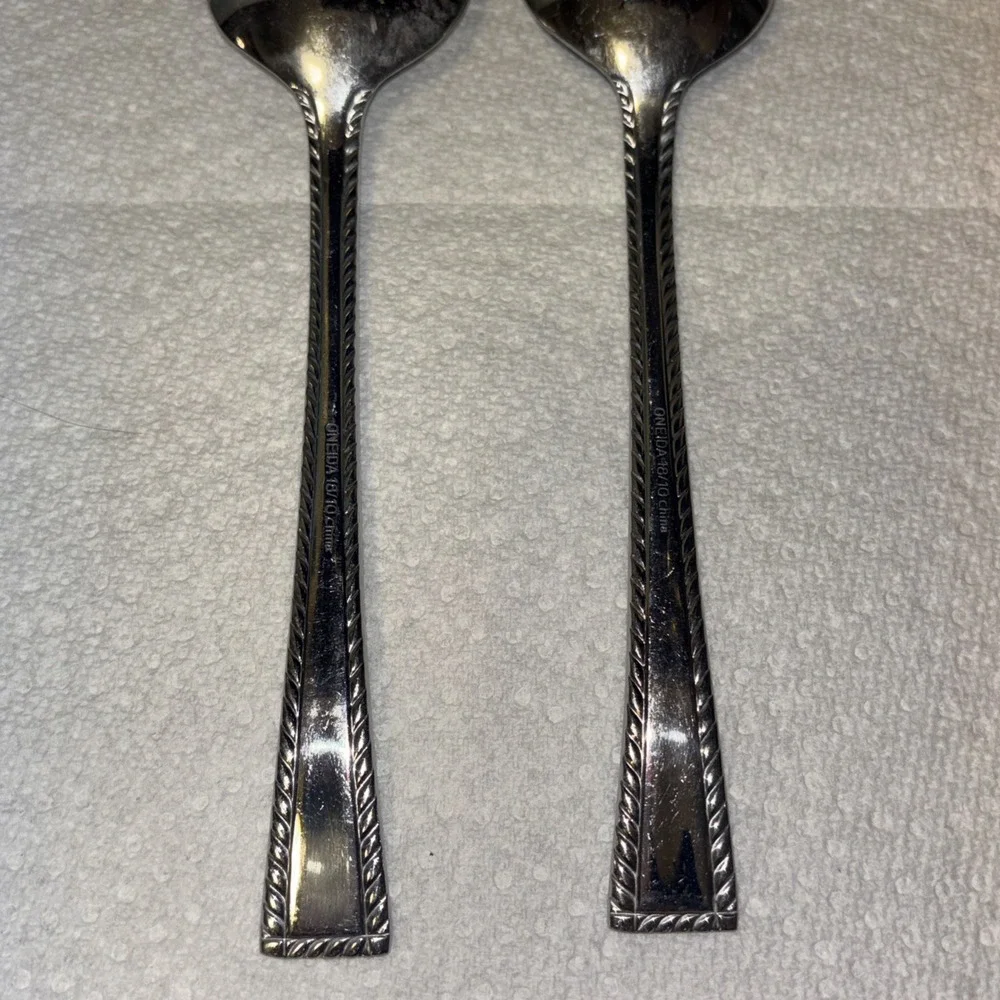 Oneida Stainless Steel 